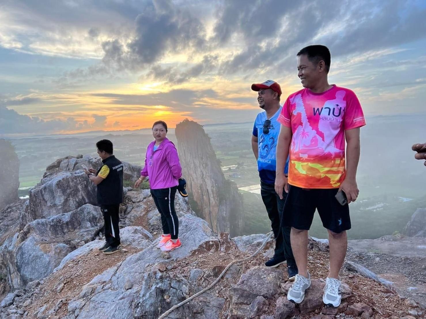 โฮมสเตย์บ้านนายสิงโตเขาคูหา Ban Khu Ha Nai Exteriér fotografie
